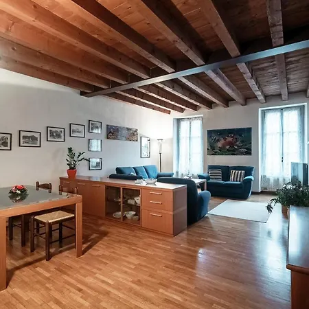 Il Balcone Della Corte - Downtown Lägenhet *